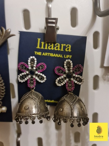 [inaara_sp00480] Oxidised Jhumkas with Zircon Stud
