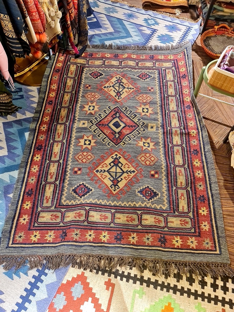 Shagufta Ziyana Kilim