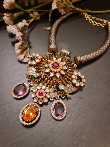 [inaara_sp00232] Fusion Statement Necklace