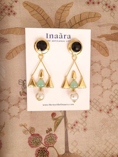 [inaara_sp00257] Greek inspired raw stone earrings with pearl.