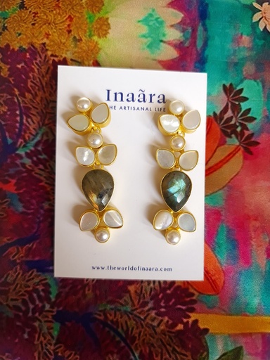 [inaara_sp00355] Bespoke statement earrings
