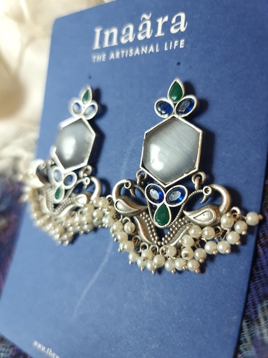 [inaara_sp00609] Silver tone brass earrings