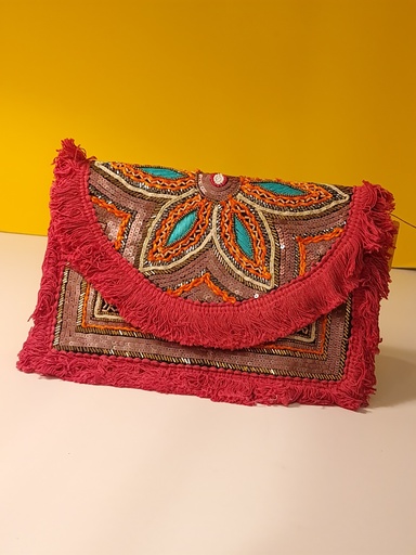 [inaara_sp00637] Spirula Clutch Raspberry