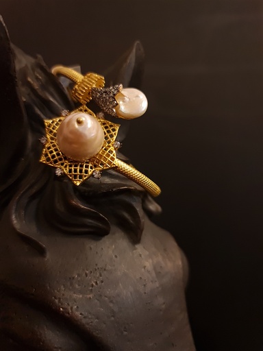 [inaara_sp00519] Raw Stone Handcrafted Bangle