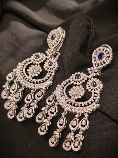[inaara_sp00604] Shimmering Zircon Chandeliers