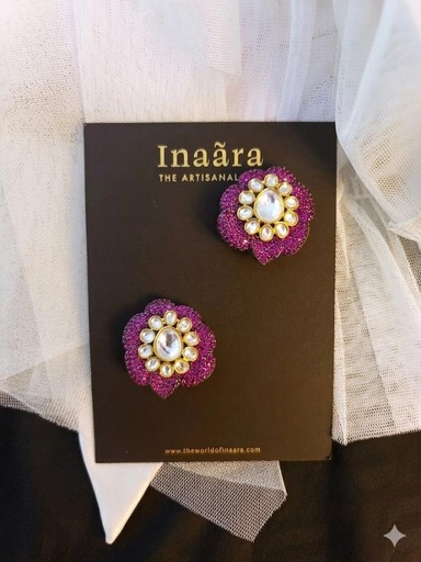 [inaara_sp00216] أقراط مسمارية زهرة أوراسية – عنابي