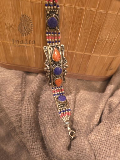 [inaara_sp00358] Lapiz Lazuli and Coral Himalayan Bracelet
