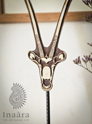 [inaara_sp00477] Oryx Table Top Art