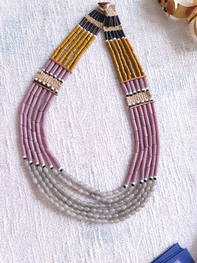 [inaara_sp00415] Central Indian Horn Necklace - Blue (copy)