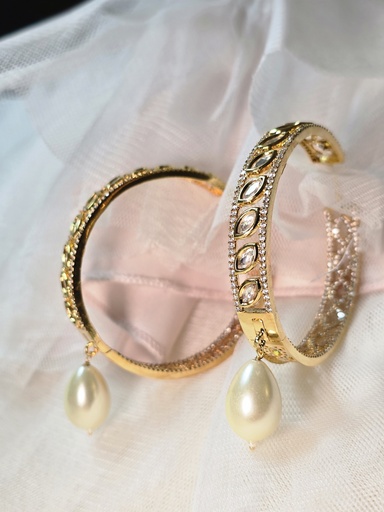 [inaara_sp00585] Selina Hoops