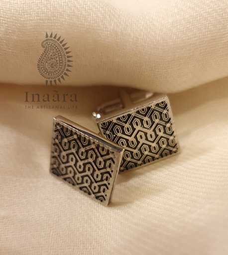 [inaara_sp00318] Infinite Black & Silver Cufflinks