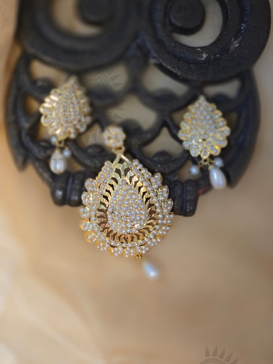 Salma Jadau Pendant Set