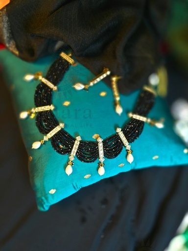 Koyel Necklace Set