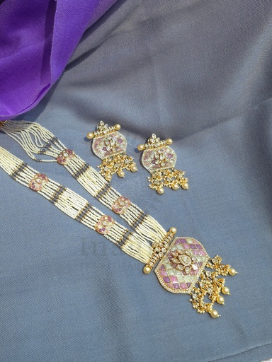 Sonali Necklace Set
