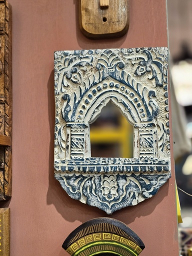 Vintage mirror framed wall decor