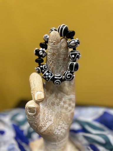 Glass Painted Bracelet-Black/White