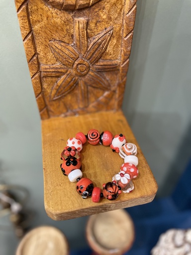 Glass painted bracelet- bee (copy)