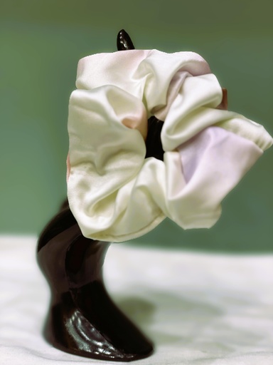 Scrunchie silk fabric- cream with purple