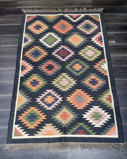 Handwoven Dhurrie (6x4ft)