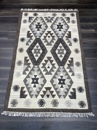 Handwoven Dhurrie (6x4ft)