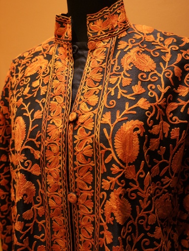Silk Achkan Size 44 (copy)