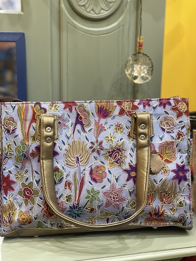 Floral Embroidered Handbag
