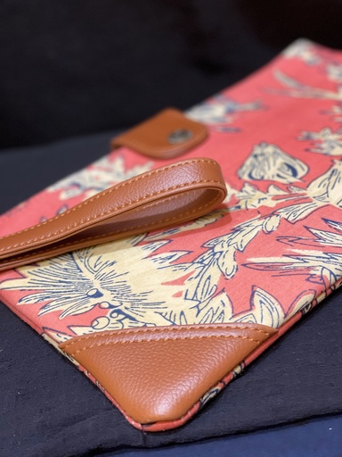 Organic Fabric Wrist Bag