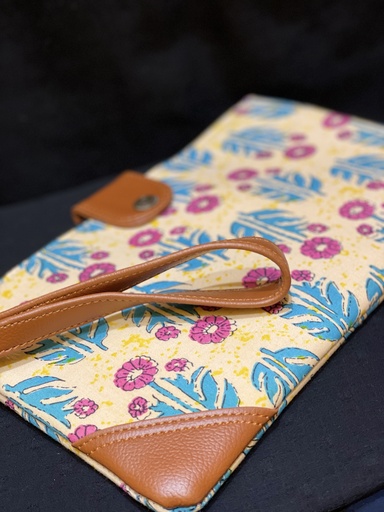 Organic Fabric Wrist Bag