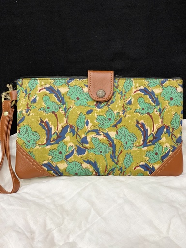 Organic Fabric Wrist Bag