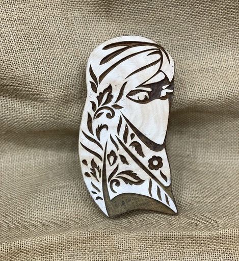 زينة جدارية للنقاب - يسار