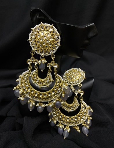 Oversized Kundan Chandbalis