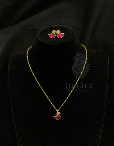 Gold Toned Duck Necklace & Earring Set