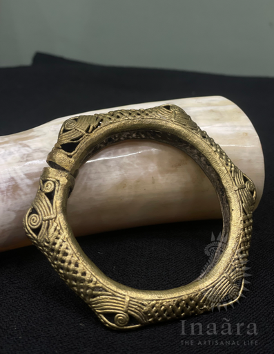 Tribal Dhokra Round Bangle (copy)