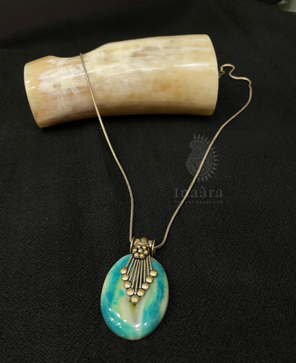 Oval Teal Agate Pendant Necklace