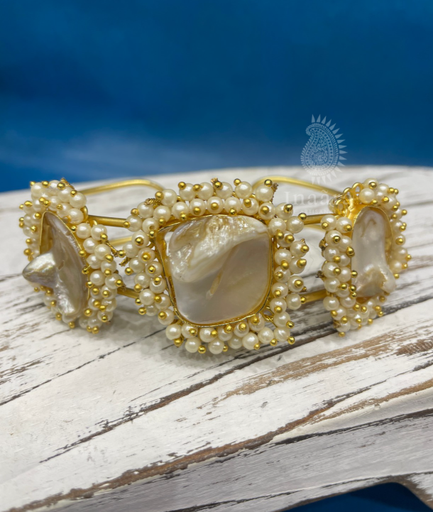 Jadau w/ Pearl Bangle (copy)