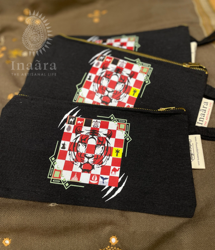 Muja Qatar Pouch/Black